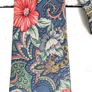 Vintage tropical floral paisley silky neck tie